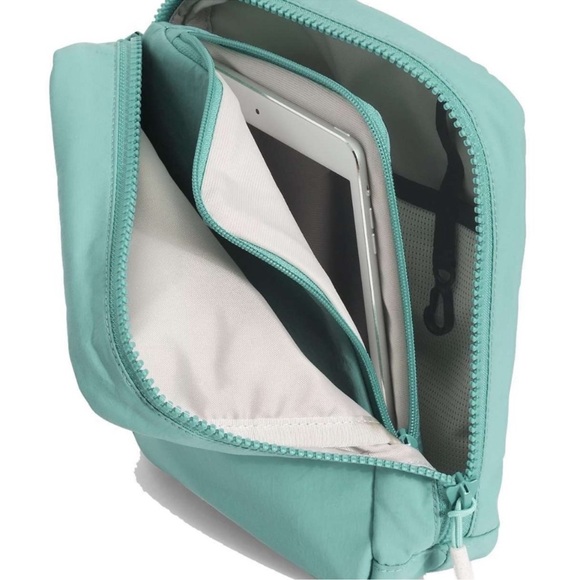 New The North Face W Neverstop Xbody, Wasabi - Picture 2 of 7